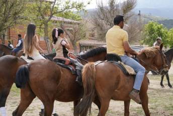 Fotogalería Romería Feria de Abril en Valsaín 57 Fotografía: Miguel Angel Fernández