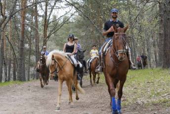 Fotogalería Romería Feria de Abril en Valsaín 33 Fotografía: Miguel Angel Fernández