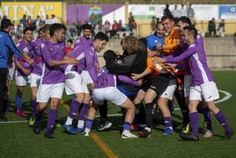 Fotogalería Victoria y Ascenso de Categoría CP Monteresma La Atalaya 7 Fotografía: Luis Horcajada