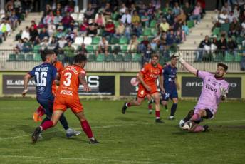 Fotogalería Gimnastica Segoviana vs Yugo Socuéllamos 23 Fotografía: Luis Horcajada