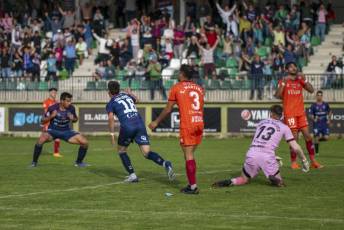 Fotogalería Gimnastica Segoviana vs Yugo Socuéllamos 24 Fotografía: Luis Horcajada