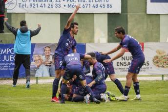 Fotogalería | Gimnastica Segoviana VS Unión Adarve 35 Fotografía: Miguel Angel Fernández