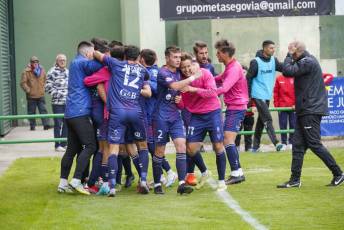 Fotogalería | Gimnastica Segoviana VS Unión Adarve 33 Fotografía: Miguel Angel Fernández
