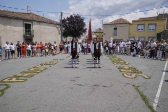 Fotogalería Misa y Procesión en Honor a San Juan en Tabanera del Monte 10 Fotografía: Miguel Angel Fernández