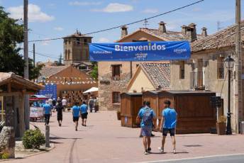 Fotogalería Fiesta Prime Day Amazon en Sotosalbos 3 Asistentes disfrutando Las Fiestas Prime Day.-Fotografía: Miguel Angel Fernández