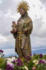 Fotogalería | Los vecinos de Navas de San Antonio celebran las fiestas en honor a su patrón 2 Fotografía: Miguel Angel Fernández