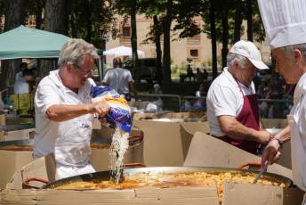 Fotogalería Paella Popular en La Fuencisla 67 Fotografía: Miguel Angel Fernández