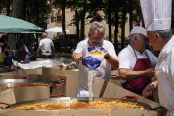 Fotogalería Paella Popular en La Fuencisla 11 Fotografía: Miguel Angel Fernández