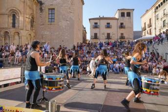 Fotogalería 'Femuka' Festival Internacional de Música y Teatro en la Calle 49 Fotografía: Miguel Angel Fernández
