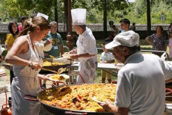 Fotogalería Paella Popular en La Fuencisla 36 Fotografía: Miguel Angel Fernández