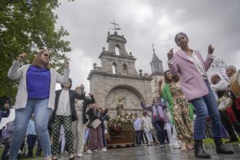 Fotogalería | Los vecinos de Navas de San Antonio celebran las fiestas en honor a su patrón 10 Fotografía: Miguel Angel Fernández