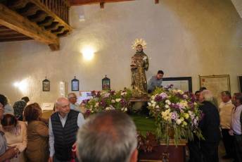 Fotogalería | Los vecinos de Navas de San Antonio celebran las fiestas en honor a su patrón 41 Fotografía: Miguel Angel Fernández