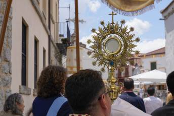 Fotogalería Procesión del Corpus en Otero de Herreros 41 Fotografía: Miguel Angel Fernández