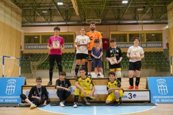 Fotogalería Desafío de Porteros en Pabellón Pedro Delgado 28 Fotografía: Miguel Angel Fernández