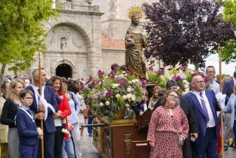 Fotogalería | Los vecinos de Navas de San Antonio celebran las fiestas en honor a su patrón 32 Fotografía: Miguel Angel Fernández