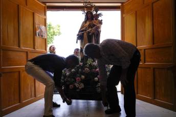 Fotogalería Misa y Procesión Fiestas del Carmen en la Estación del Espinar 33 Fotografía: Miguel Angel Fernández