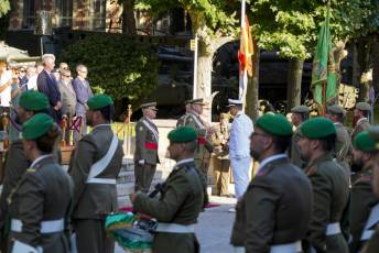 Fotogalería "Dia de la Unidad" Base Mixta 25 Fotografía: Miguel Angel Fernández