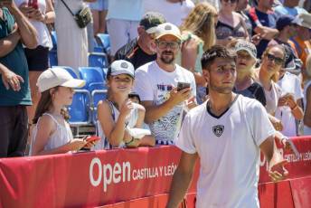 Fotogalería Final Tenis Open Castilla y León-Villa El Espinar 14 Fotografía: Miguel Angel Fernández