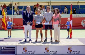 Fotogalería Final Tenis Open Castilla y León-Villa El Espinar 33 Fotografía: Miguel Angel Fernández