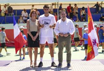Fotogalería Final Tenis Open Castilla y León-Villa El Espinar 23 Fotografía: Miguel Angel Fernández