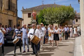 Fotogalería Misa y Procesión en Aldeosancho 2 Fotografía: Miguel Angel Fernández