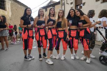 Fotogalería Pregón e Inicio Fiestas en Navafría 28 Fotografía: Miguel Angel Fernández