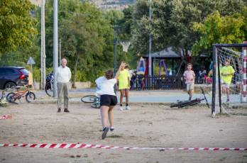 Fotogalería Campeonato del Mundo de Lanzamiento de Huevo en Navas de Riofrío 32 Fotografía: Miguel Angel Fernández
