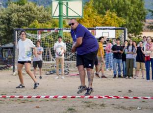 Fotogalería Campeonato del Mundo de Lanzamiento de Huevo en Navas de Riofrío 19 Fotografía: Miguel Angel Fernández