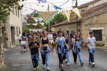 Fotogalería Pregón e Inicio Fiestas en Navafría 25 Fotografía: Miguel Angel Fernández