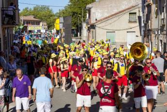 Fotogalería Desfile de Carrozas en Fuentepelayo 7 Fotografía: Miguel Angel Fernández