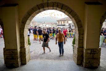 Fotogalería Pregón e Inicio Fiestas en Navafría 6 Fotografía: Miguel Angel Fernández