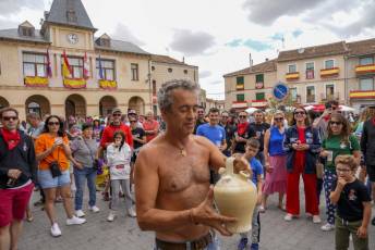 Fotogalería Campeonato de Botijo en Bernardos 27 Fotografía: Miguel Angel Fernández