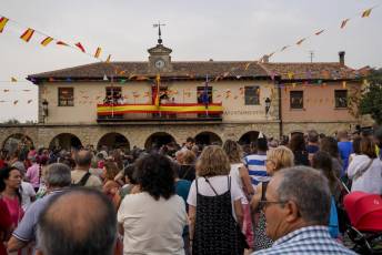 Fotogalería Pregón e Inicio Fiestas en Navafría 56 Fotografía: Miguel Angel Fernández