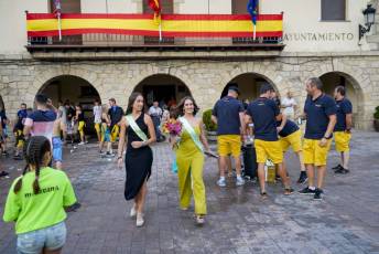 Fotogalería Pregón e Inicio Fiestas en Navafría 12 Fotografía: Miguel Angel Fernández