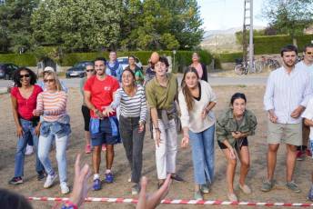 Fotogalería Campeonato del Mundo de Lanzamiento de Huevo en Navas de Riofrío 25 Fotografía: Miguel Angel Fernández