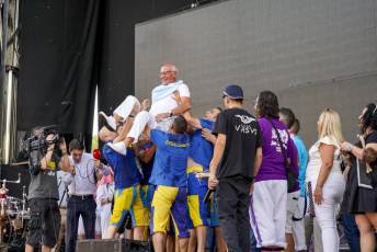 Fotogalería Pregón e Inicio Fiestas Barrio San Lorenzo 8 Fotografía: Miguel Angel Fernández