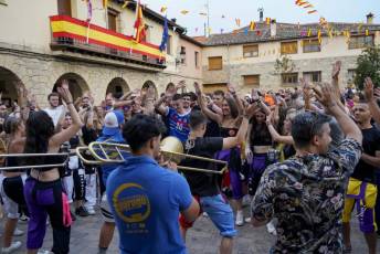 Fotogalería Pregón e Inicio Fiestas en Navafría 18 Fotografía: Miguel Angel Fernández