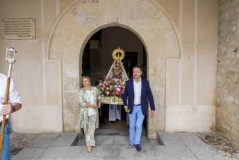 Fotogalería Misa y Procesión en Honor a la Virgen del Remedio en Abades 26 Fotografía: Miguel Angel Fernández