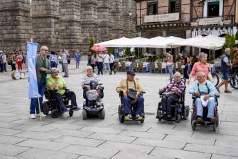 Fotogalería StandARTES HUMANOS. Segovia por los Derechos. ONG AIDA 19 Fotografía: Miguel Angel Fernández