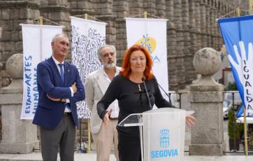 Fotogalería StandARTES HUMANOS. Segovia por los Derechos. ONG AIDA 4 Fotografía: Miguel Angel Fernández