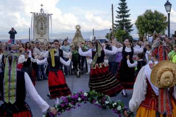 Fotogalería Procesión IV Centenario Virgen de la Aparecida en Valverde del Majano 31 Fotografía: Miguel Angel Fernández