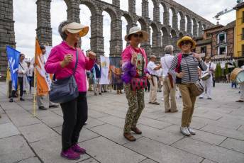 Fotogalería StandARTES HUMANOS. Segovia por los Derechos. ONG AIDA 50 Fotografía: Miguel Angel Fernández