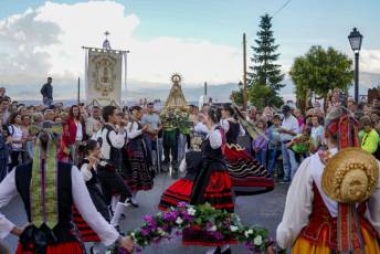 Fotogalería Procesión IV Centenario Virgen de la Aparecida en Valverde del Majano 19 Fotografía: Miguel Angel Fernández