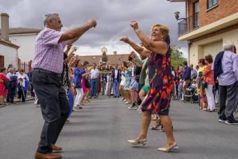 Fotogalería Misa y Procesión en Honor a la Virgen del Remedio en Abades 25 Fotografía: Miguel Angel Fernández