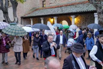 Fotogalería Procesión en honor al Santo Cristo de la Columna en Escarabajosa de Cabezas 22 Misa y Procesión Escarabajosa de Cabezas