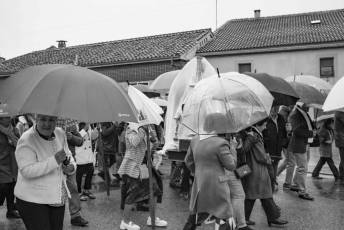 Fotogalería Procesión en honor al Santo Cristo de la Columna en Escarabajosa de Cabezas 37 Misa y Procesión Escarabajosa de Cabezas