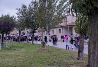 Fotogalería Procesión en honor al Santo Cristo de la Columna en Escarabajosa de Cabezas 8 Misa y Procesión Escarabajosa de Cabezas