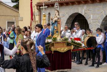 Fotogalería Procesión en honor a la Virgen del Rosario en San Cristóbal de Segovia 47 Fotografía: Miguel Angel Fernández