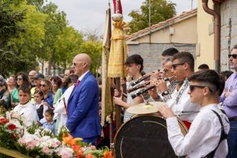 Fotogalería Procesión en honor a la Virgen del Rosario en San Cristóbal de Segovia 5 Fotografía: Miguel Angel Fernández