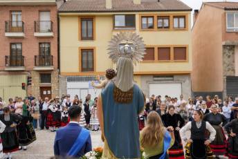 Fotogalería Procesión en honor a la Virgen del Rosario en San Cristóbal de Segovia 43 Fotografía: Miguel Angel Fernández